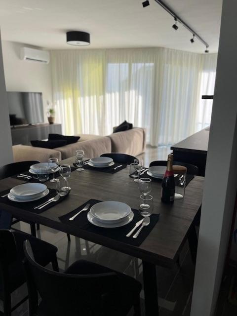 Apartment Hana Zambratija  Luaran gambar